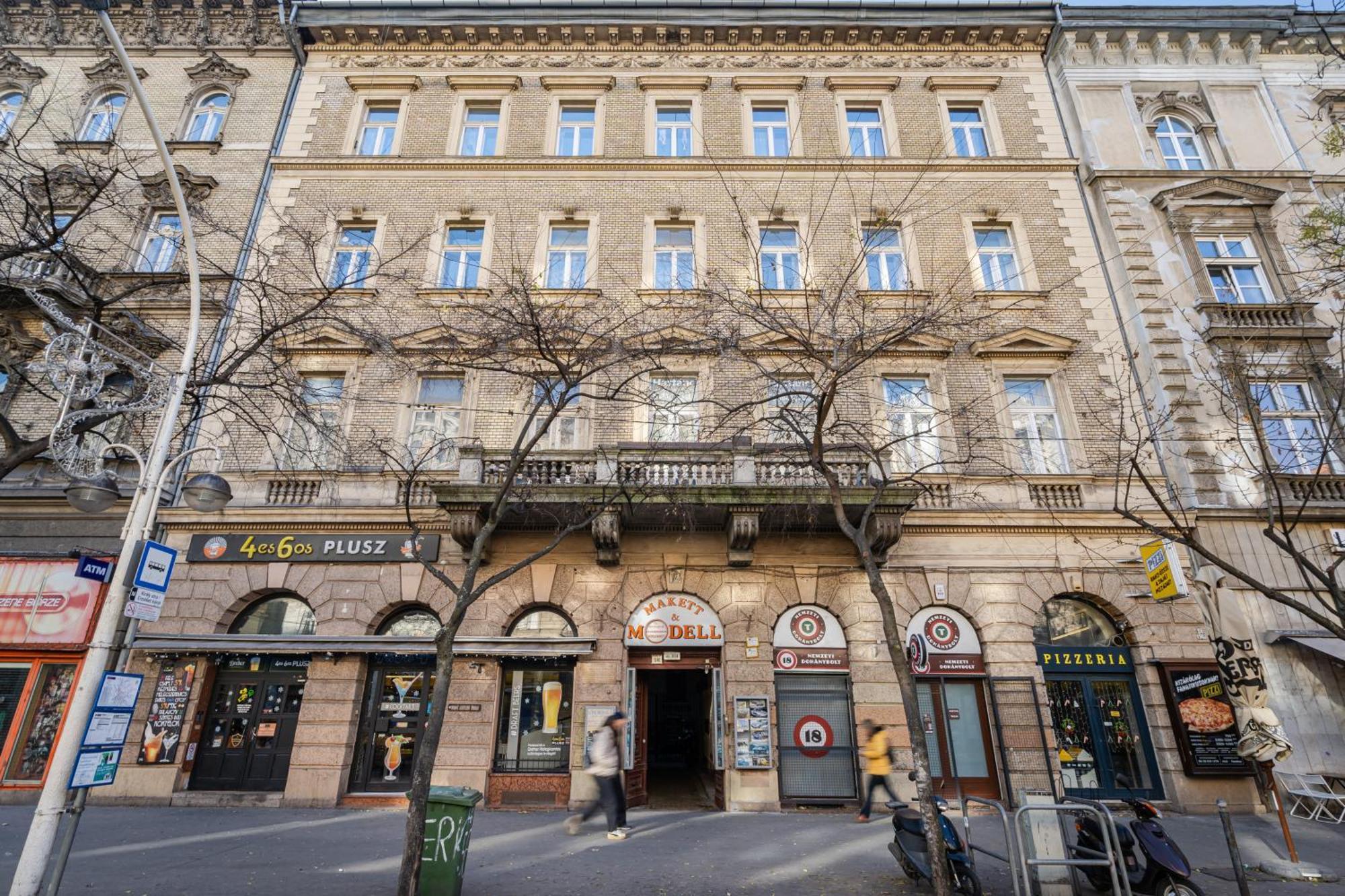 E56 - Grand Boulevard Heritage Residence - Best Location By Bqa Budapest Bagian luar foto